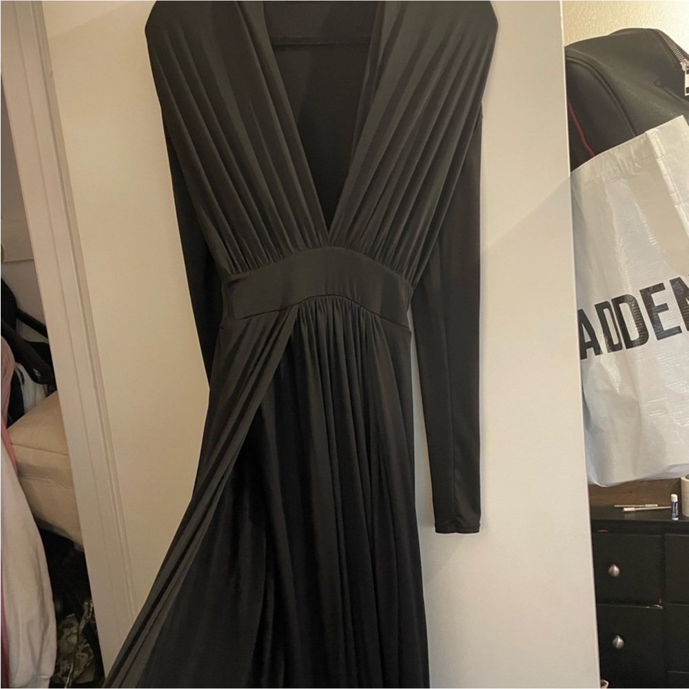 Black Maxi Spree Slit Dress Size‎ NEW Size M - Picture 3 of 3